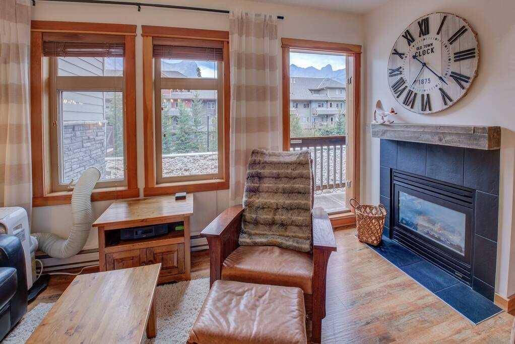 Canmore, AB T1W3J2,107 Montane RD Southwest #107