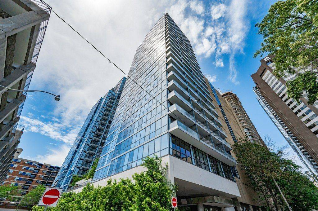 210 Simcoe ST #1305, Toronto C01, ON M5T 0A9