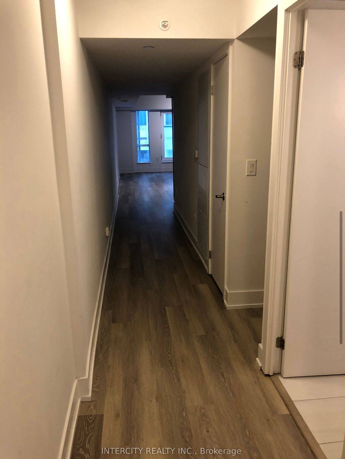 Toronto C09, ON M5S 2A2,955 Bay ST #324