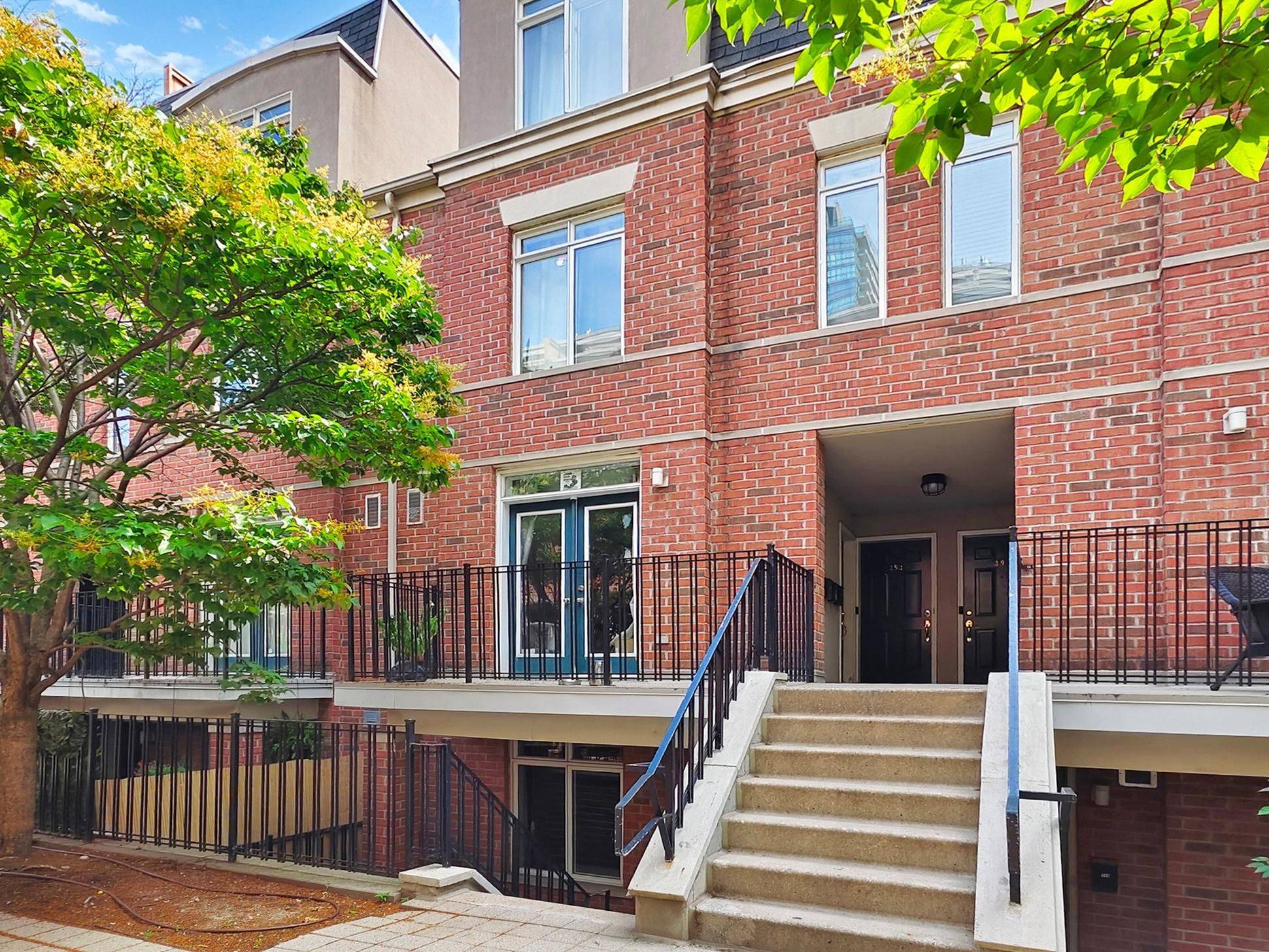Toronto C08, ON M4Y 3C1,415 Jarvis ST #147