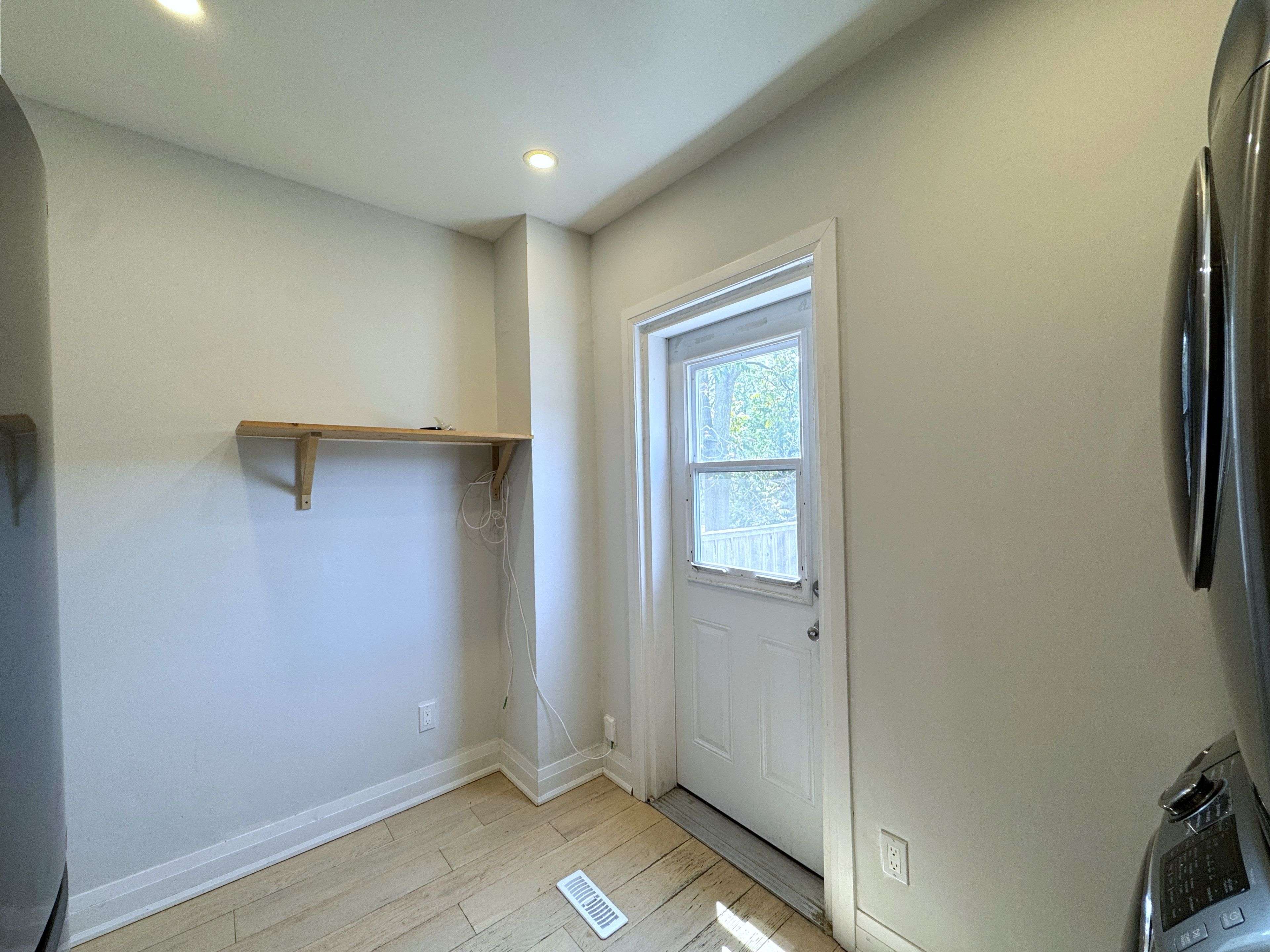 Toronto E01, ON M4M 2K1,244 Boulton AVE #Upper