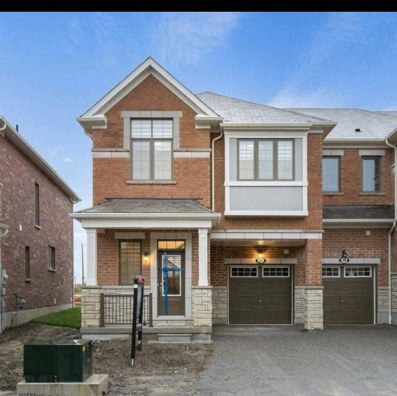 37 Broden CRES, Whitby, ON L1P 0M1