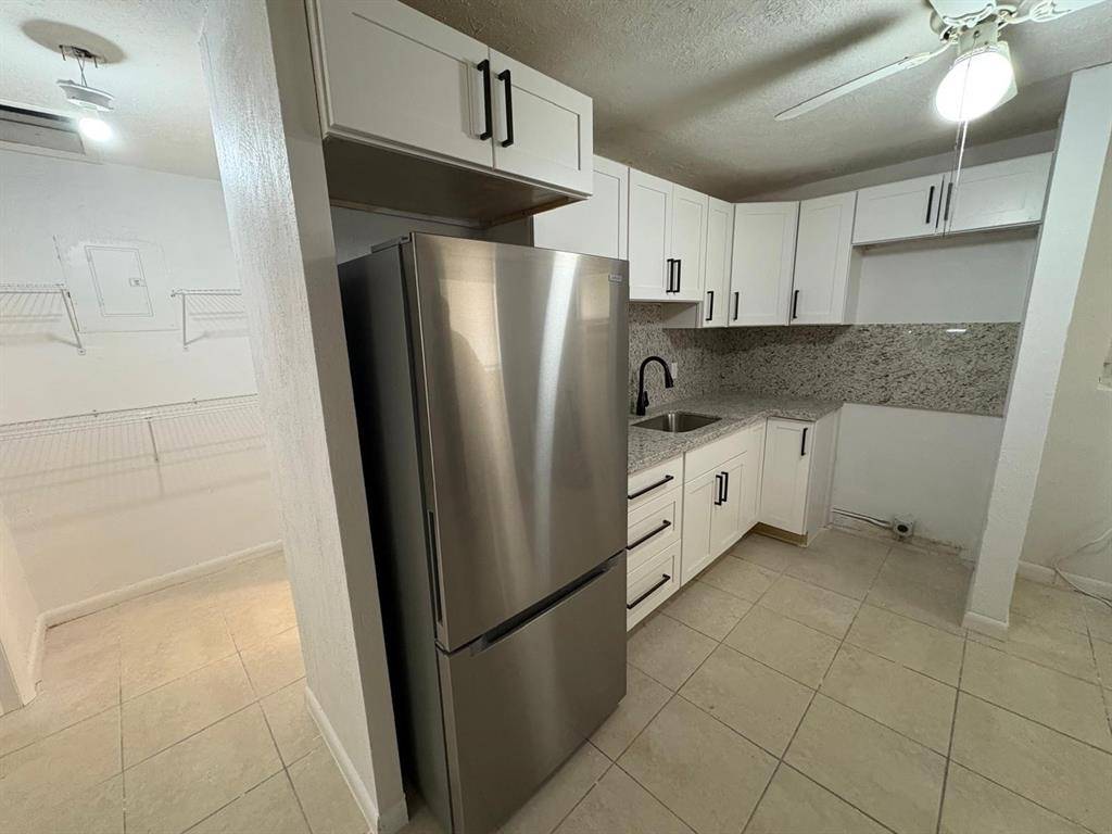 532 NW 11th Ave #B, Boynton Beach, FL 33435