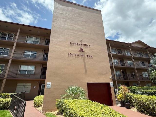 Hollywood, FL 33027,500 SW 130th Ter #106 A