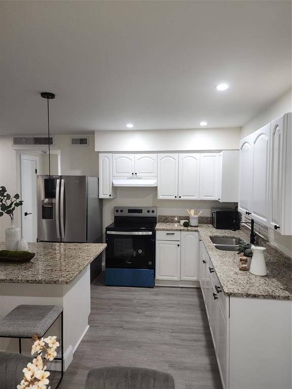 Lehigh Acres, FL 33936,207 W Leeland Heights Blvd W