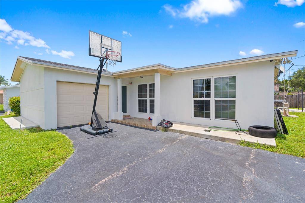 Sunrise, FL 33323,3820 NW 113th Ter