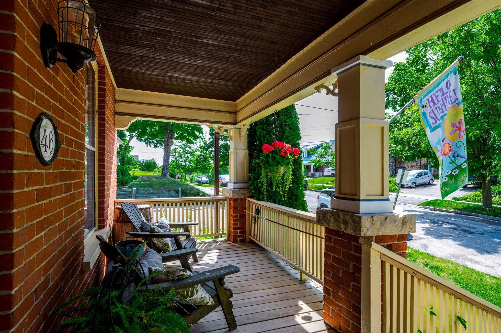 Peterborough East, ON K9H 1E1,46 Sophia ST