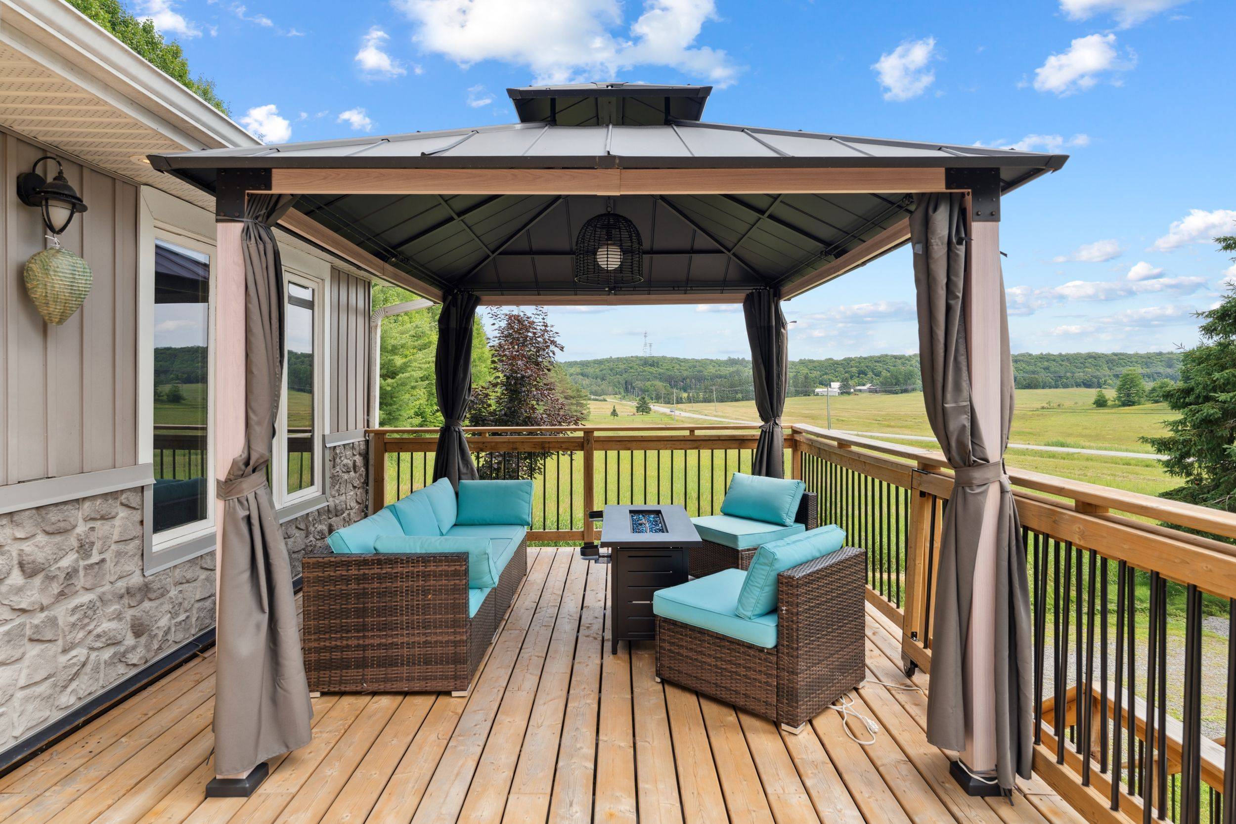Muskoka Lakes, ON P0B 1M0,1922 141 HWY