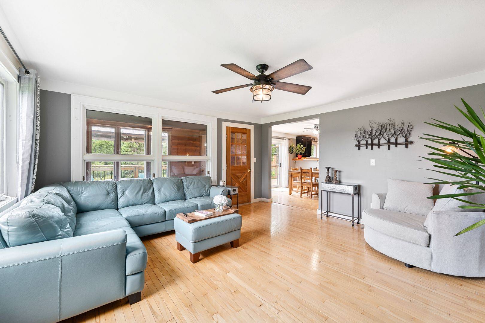 Muskoka Lakes, ON P0B 1M0,1922 141 HWY