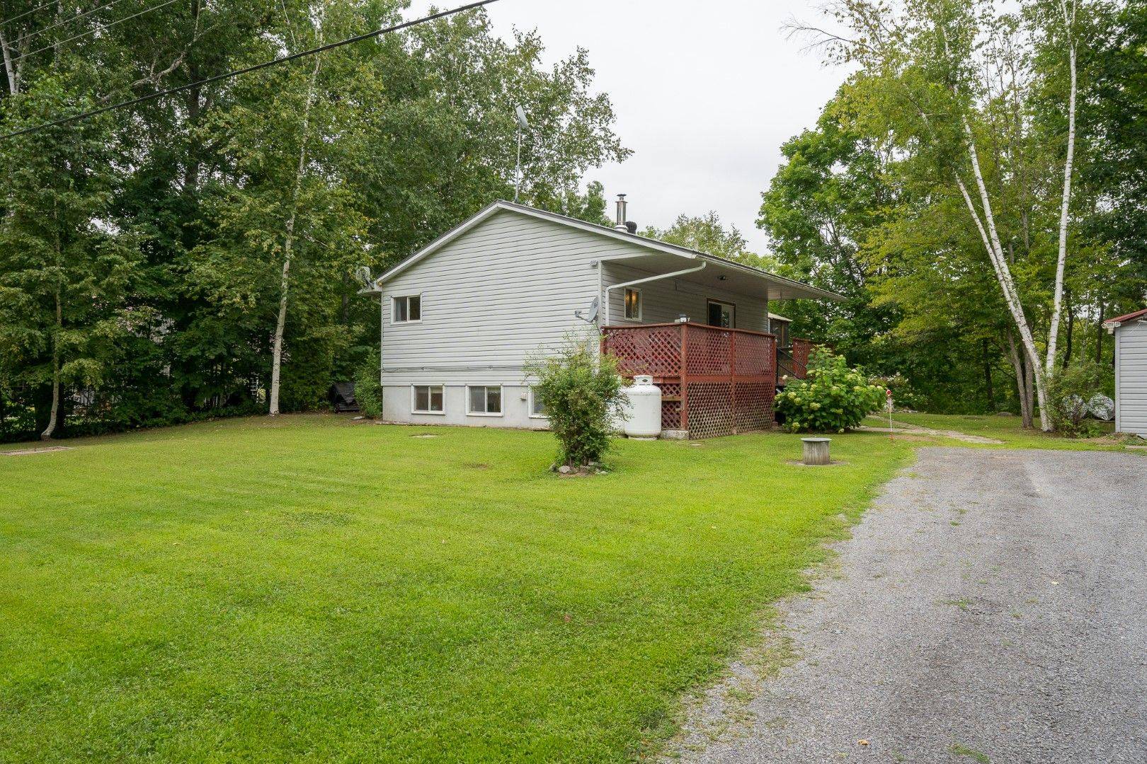 Tweed, ON K0K 3J0,103 Camp LN