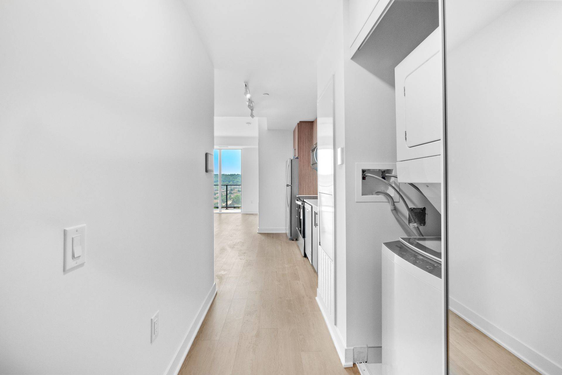 Hamilton, ON L8E 0L3,2782 Barton ST E #1319