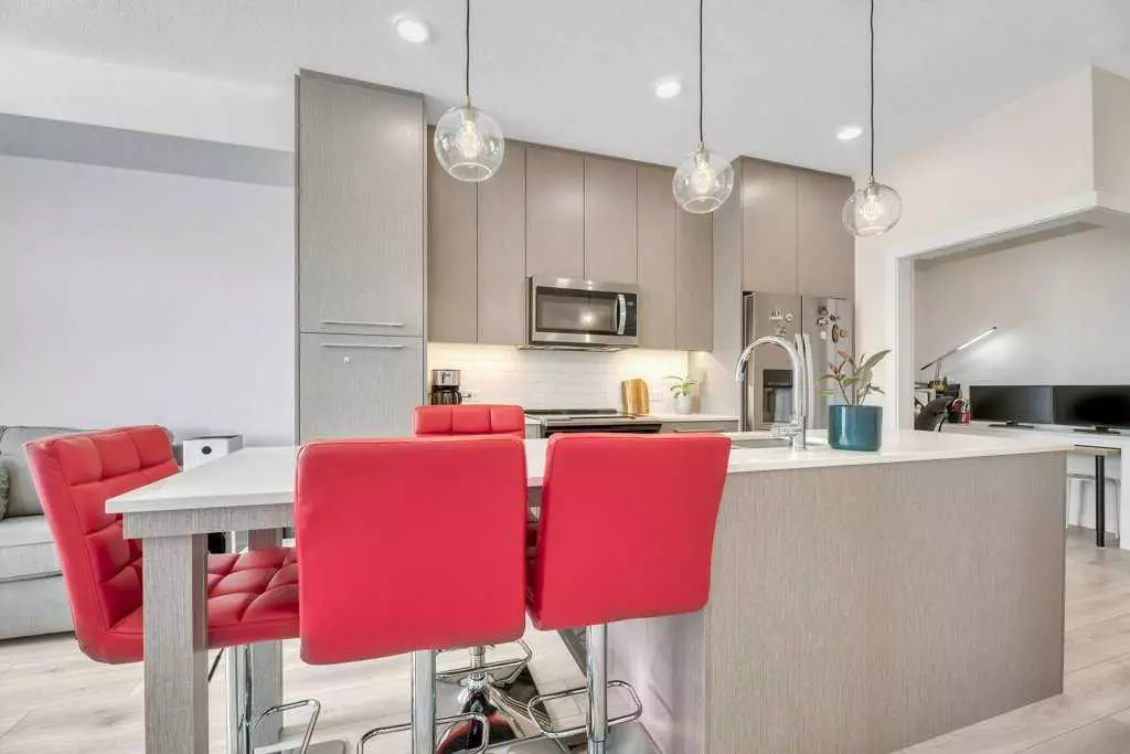 Calgary, AB T3N 0Y5,76 Cornerstone Passage NE #1321