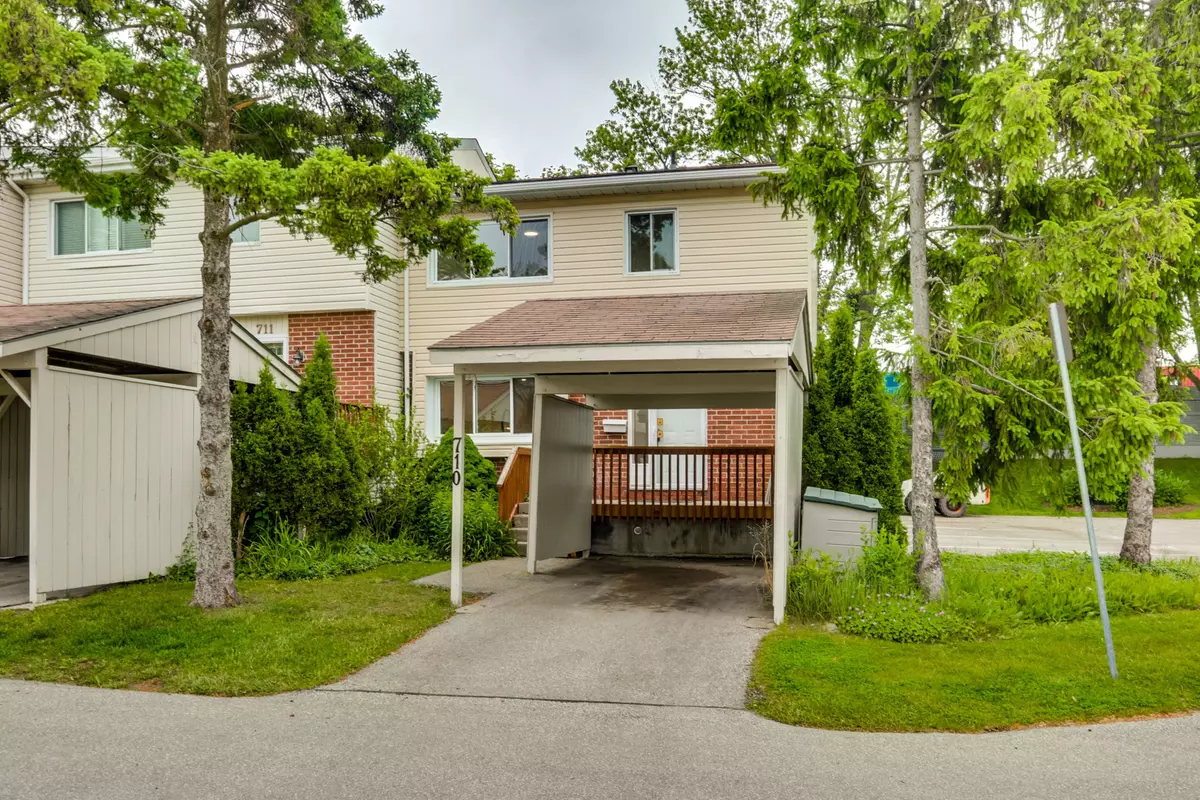 London South, ON N6C 4Z9,710 Wilkins ST