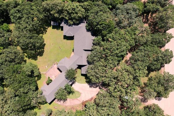 2215 California Lane, Arlington, TX 76015
