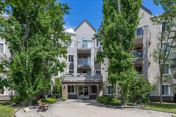 Calgary, AB T2Y 4J3,4000 Somervale CT Southwest #115