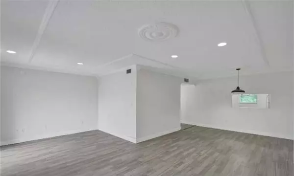 Davie, FL 33314,4131 Unit#302 Stirling Rd