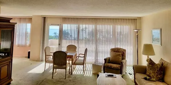 Lauderdale By The Sea, FL 33308,5100 N Ocean Blvd #515