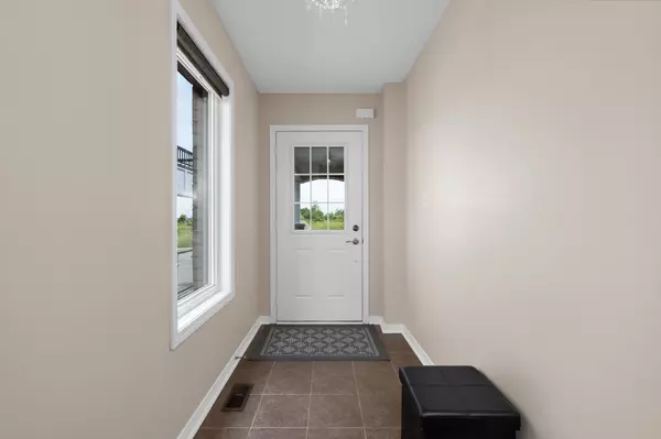 Innisfil, ON L9S 4Y5,1260 Fox Hill ST
