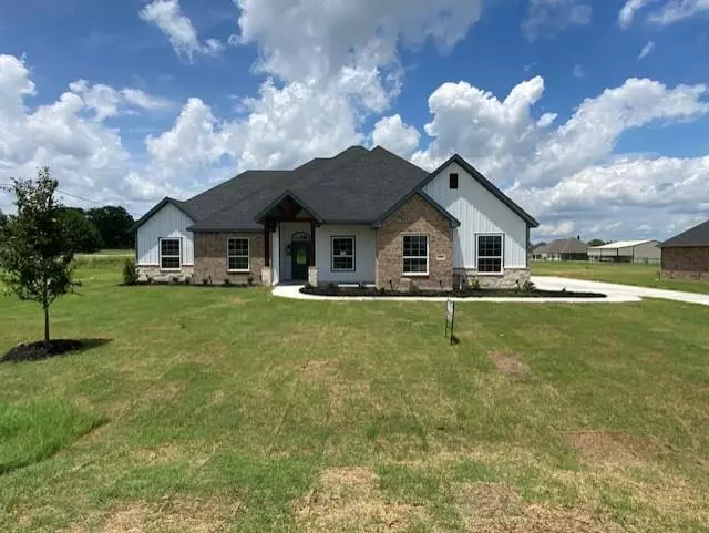 1001 Katie Court, Reno, TX 76020