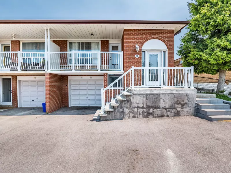 23 North Humber DR, Vaughan, ON L4L 2G5