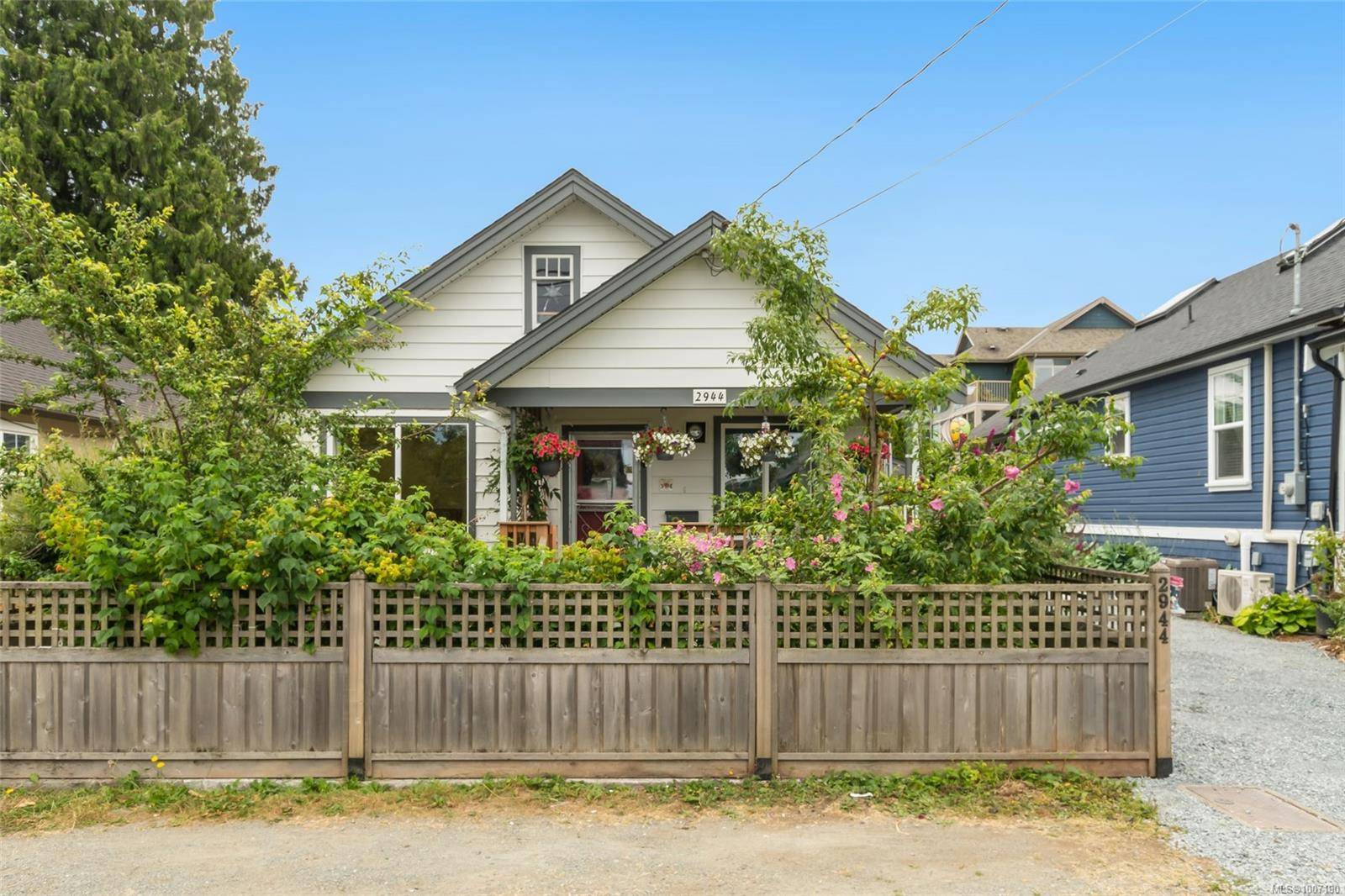 2944 Pine St, Chemainus, BC V0R 1K1