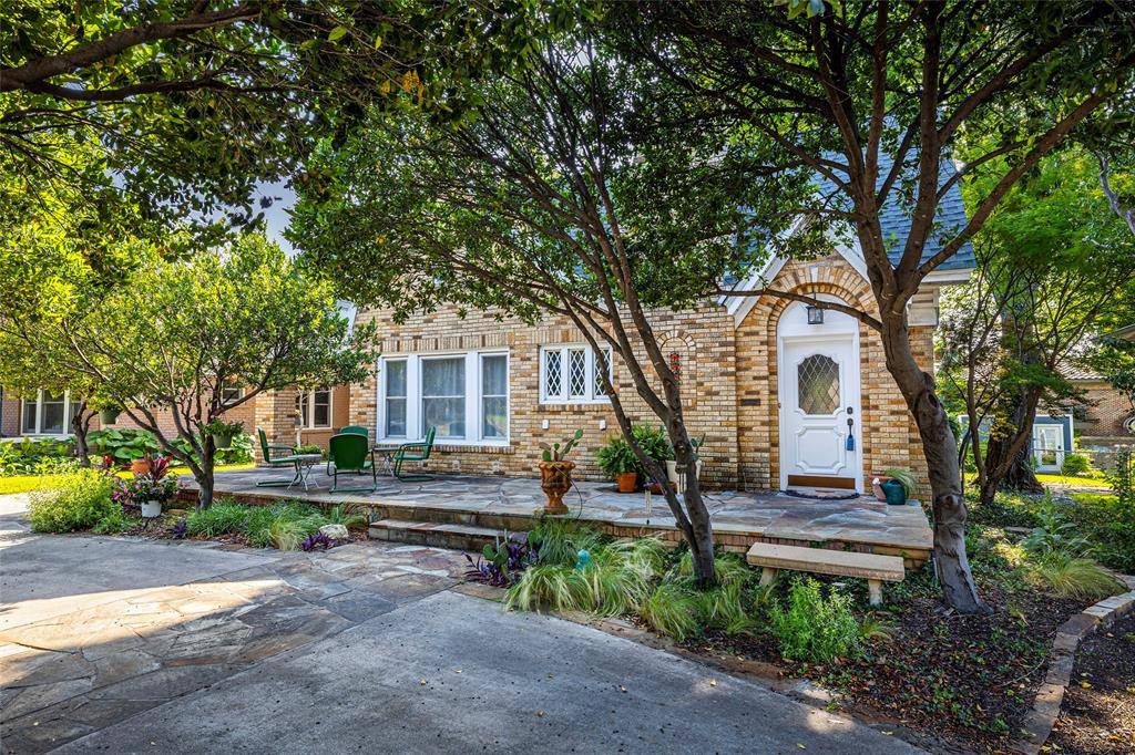 Fort Worth, TX 76110,1936 Forest Park Boulevard