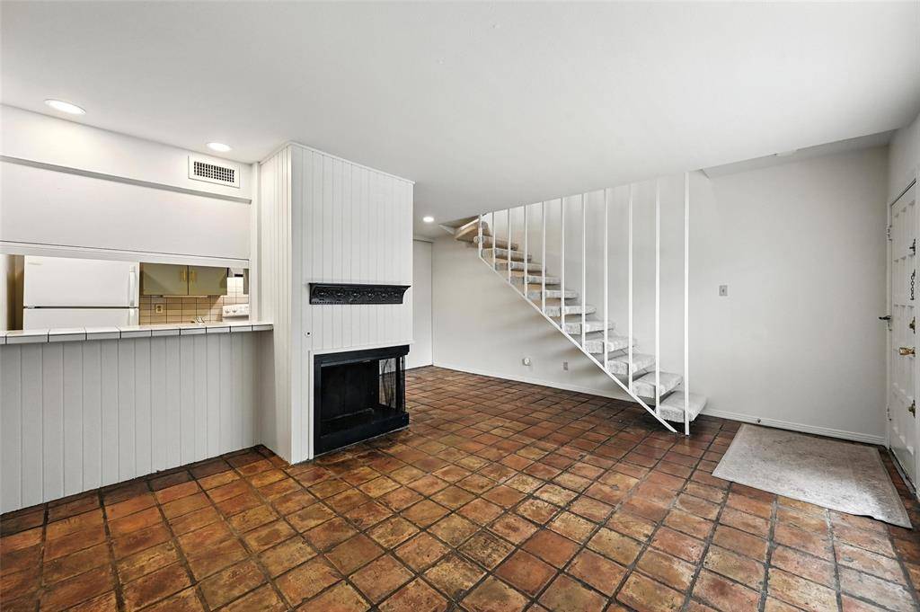 Dallas, TX 75219,2702 Douglas Avenue #150