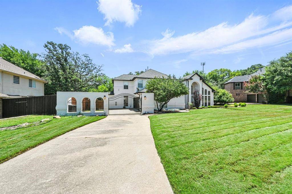 3 Glen Eagles Court, Trophy Club, TX 76262