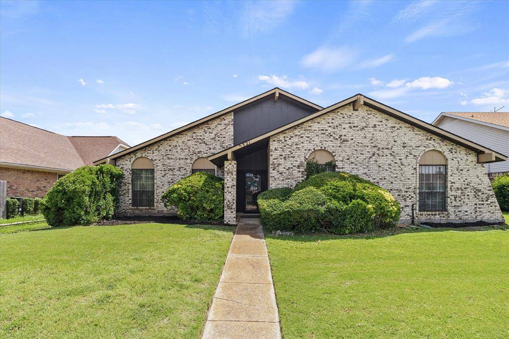 5321 Barcelona Drive, Garland, TX 75043