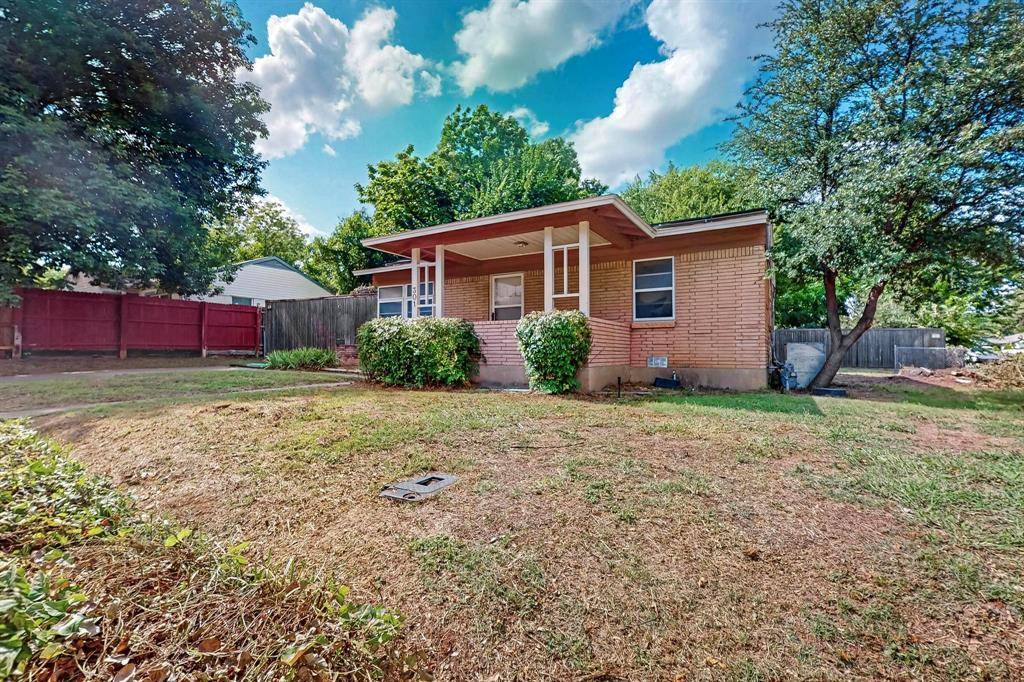 301 W Vilbig Street, Irving, TX 75060