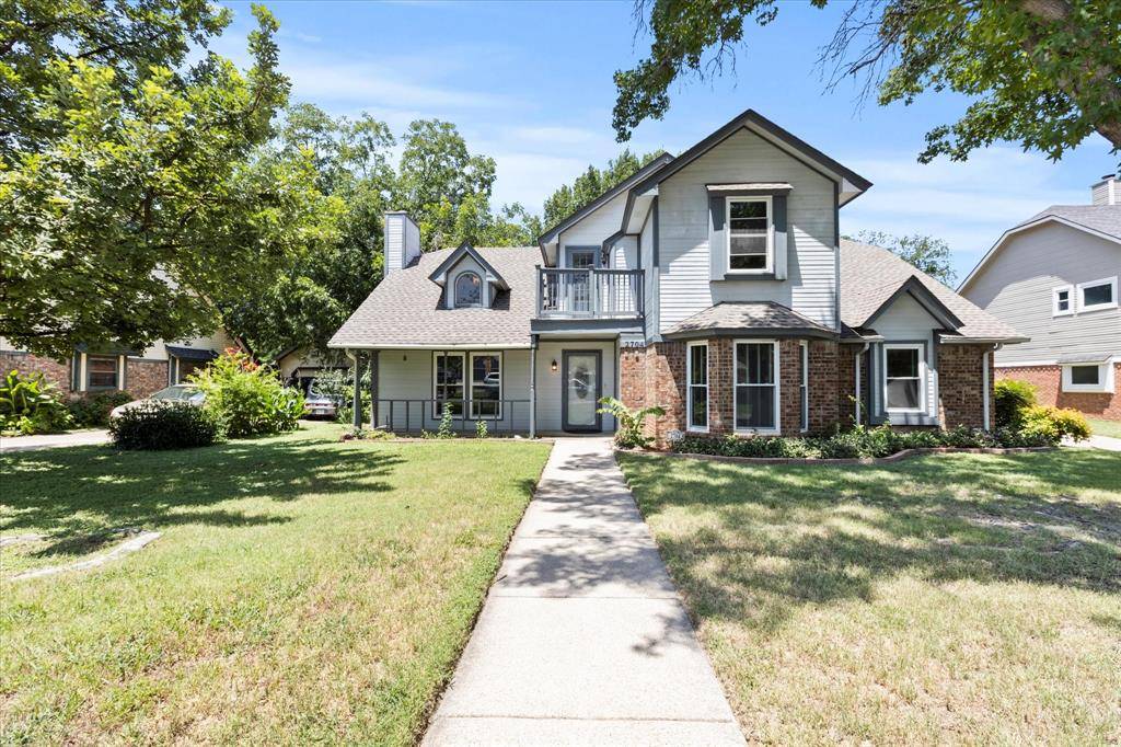 2704 Wolff Drive, Arlington, TX 76015