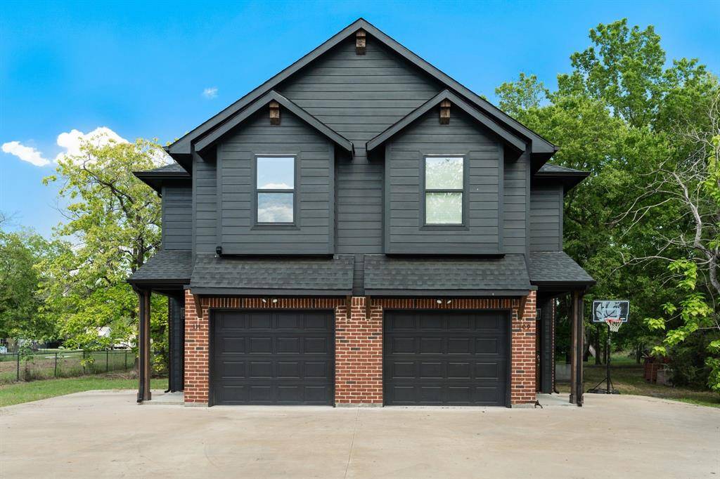 109 N James Street #2, Quinlan, TX 75474