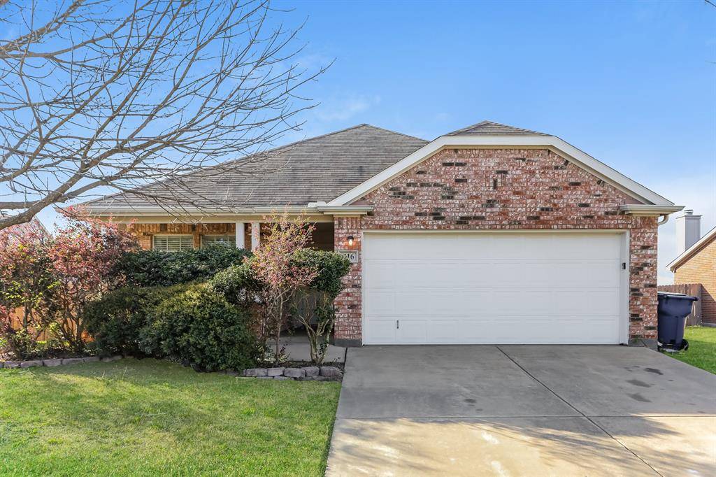 316 Meagan Street, Waxahachie, TX 75165