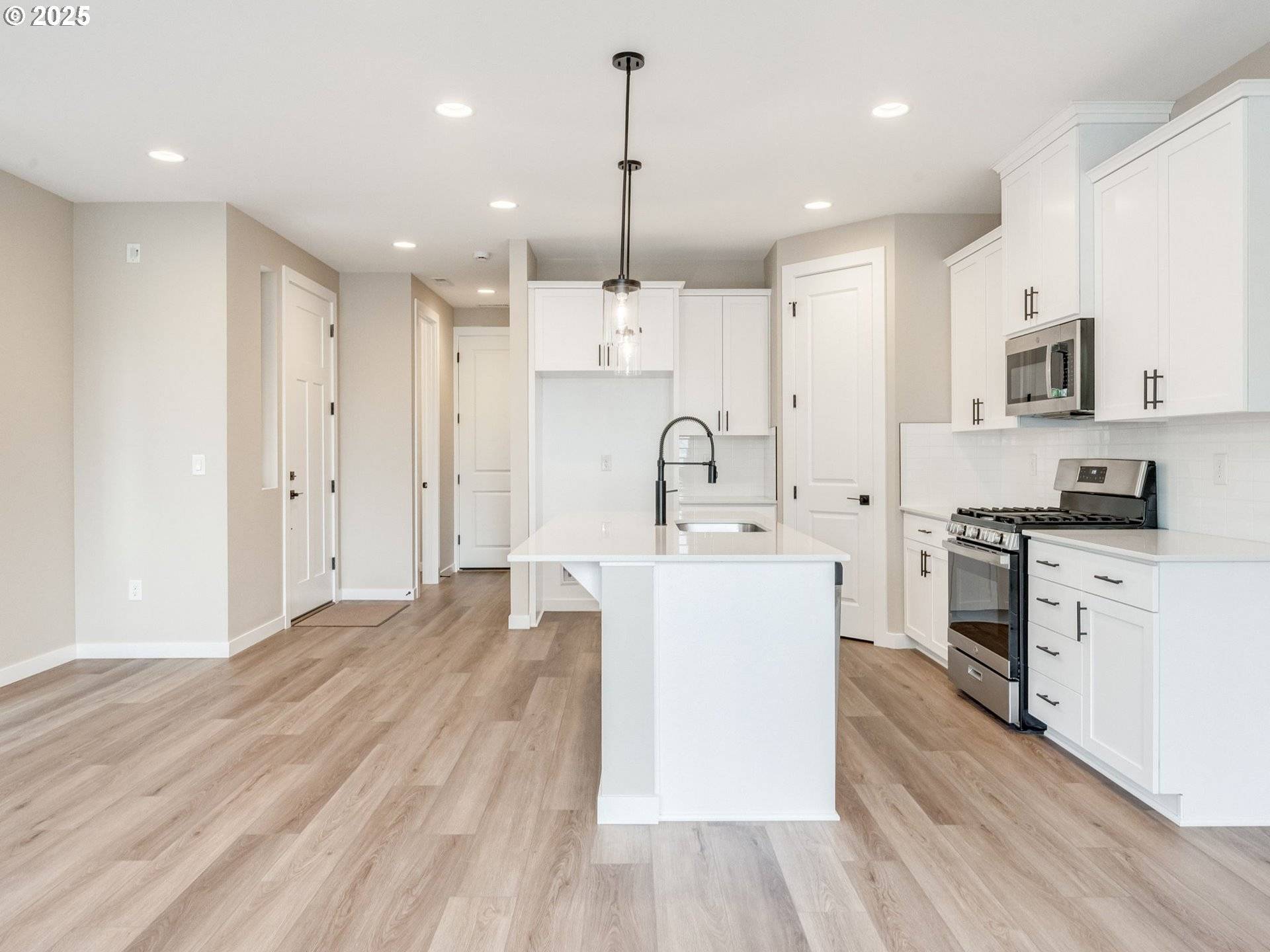 Ridgefield, WA 98642,728 NW 178TH WAY