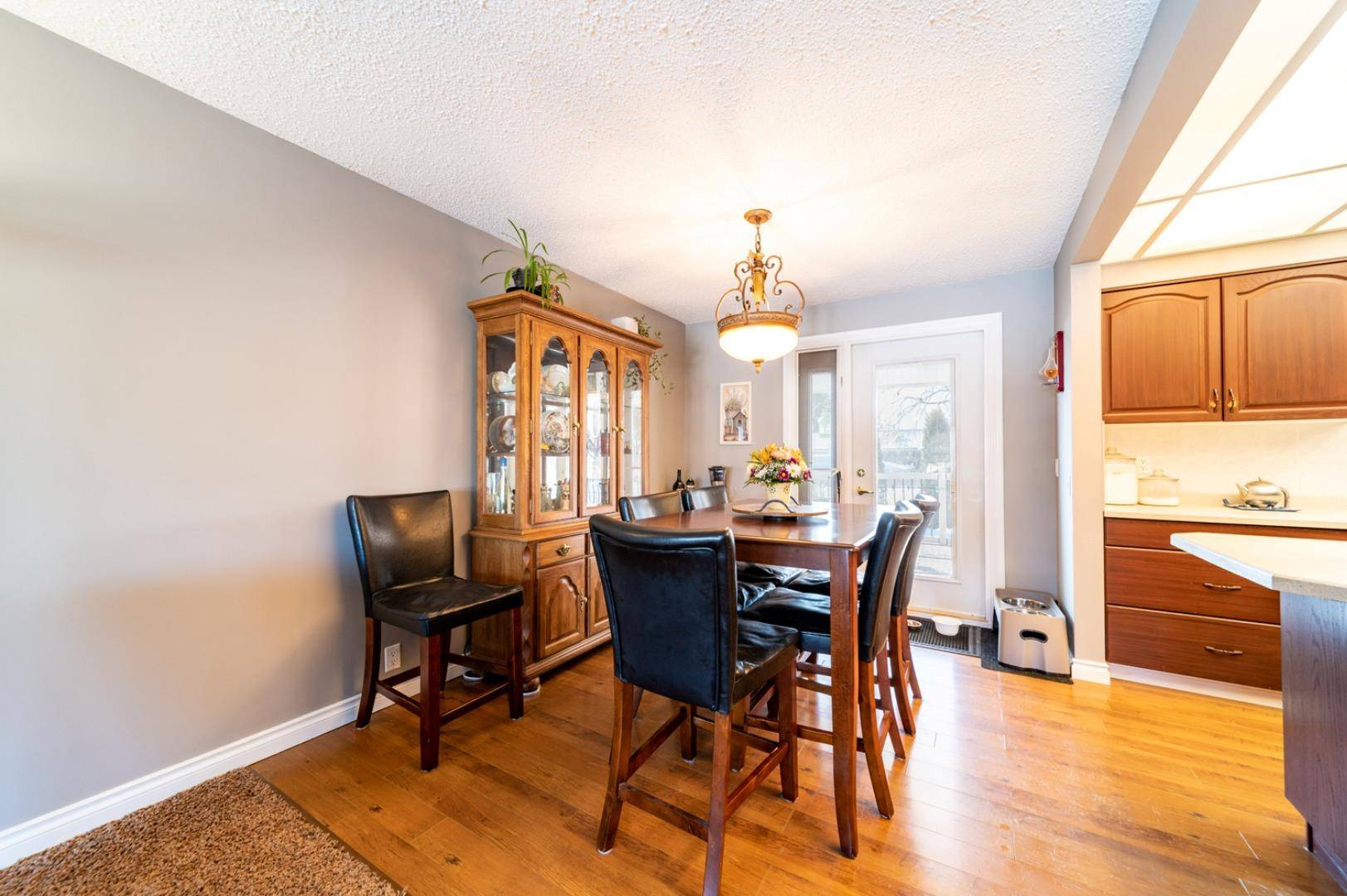 Wainwright, AB T9W 1A8,517 2 Street Crescent