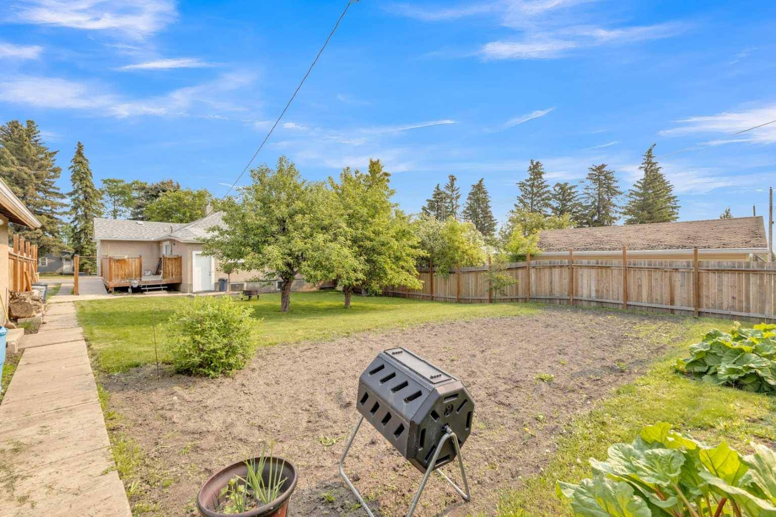 Rimbey, AB T0C 2J0,5011 56 AVE