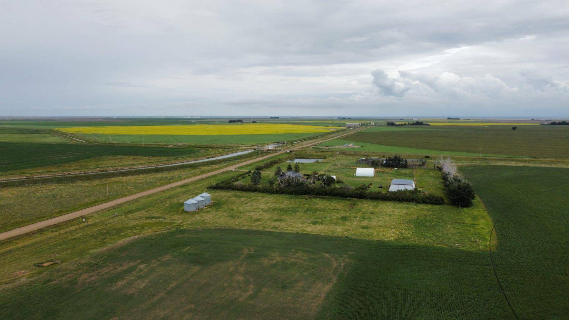 Rural Vulcan County, AB T0L1G0,184009 TWP RD 170