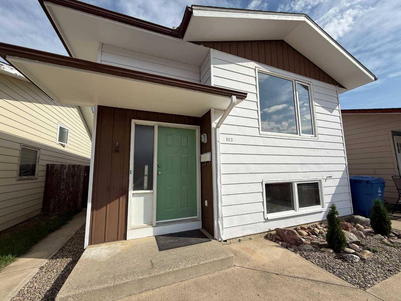 Lethbridge, AB T1K 5H4,113 Cayuga CRES West