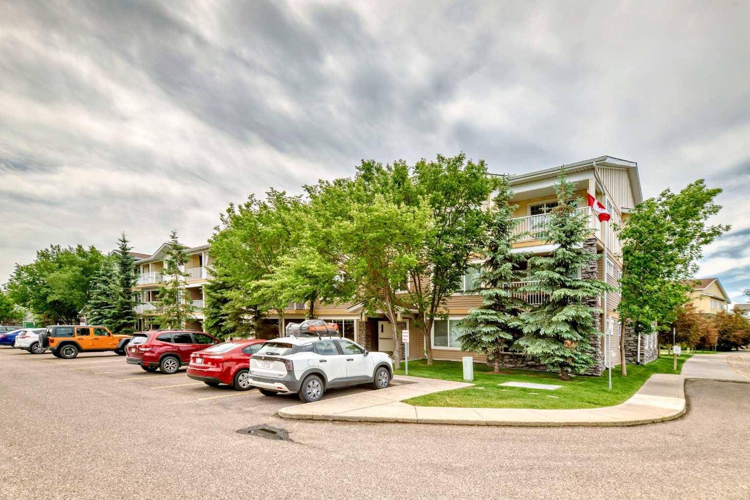 Airdrie, AB T4A 0J3,4 Kingsland Close #1113