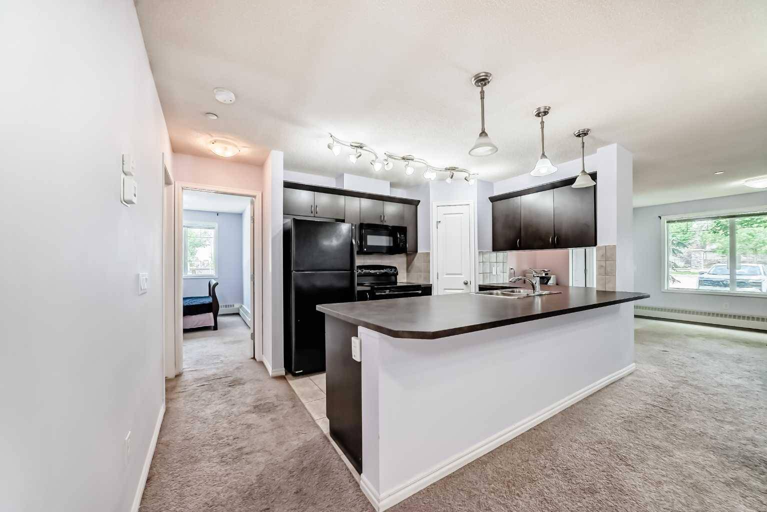 Airdrie, AB T4A 0J3,4 Kingsland Close #1113