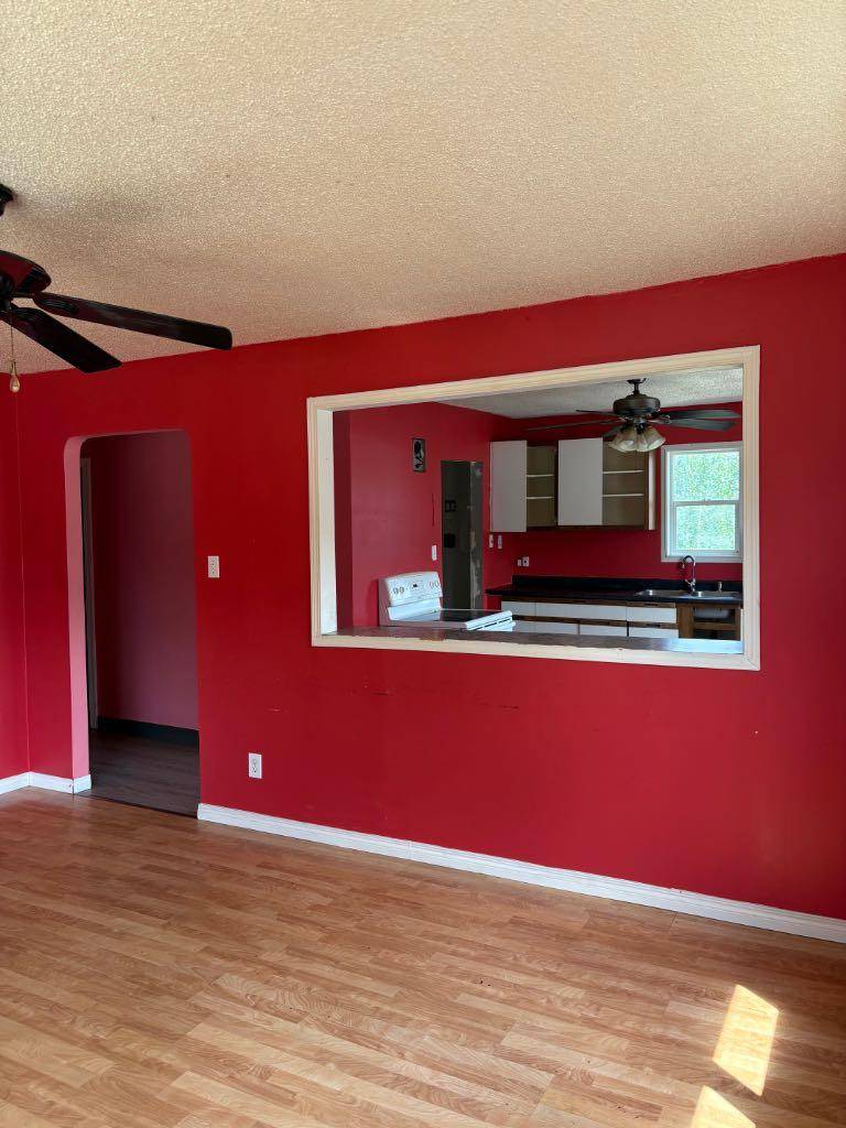 Grande Prairie, AB T8V 7G8,10403 96A ST