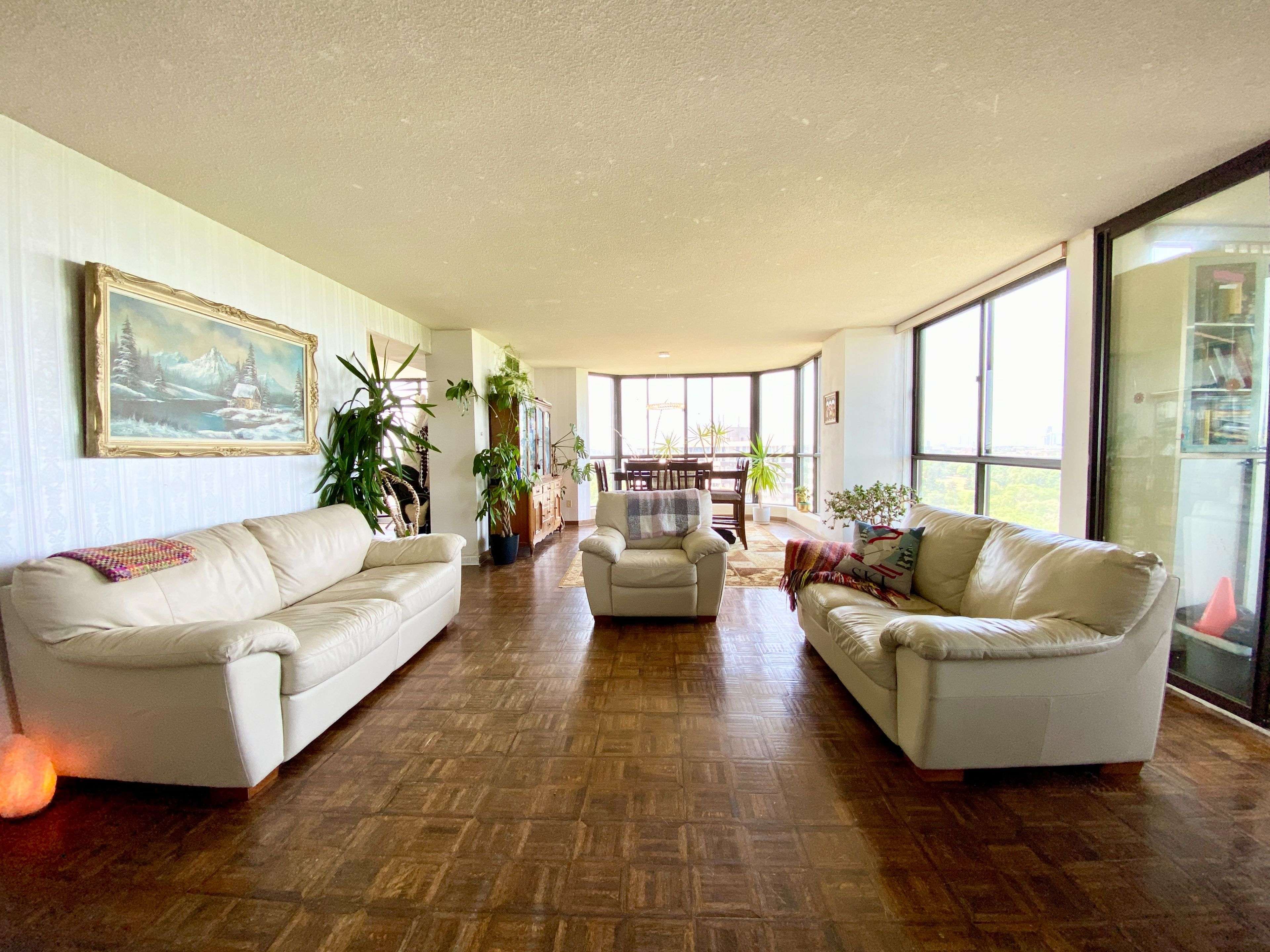 Toronto C07, ON M2R 3T1,131 Torresdale AVE #1703