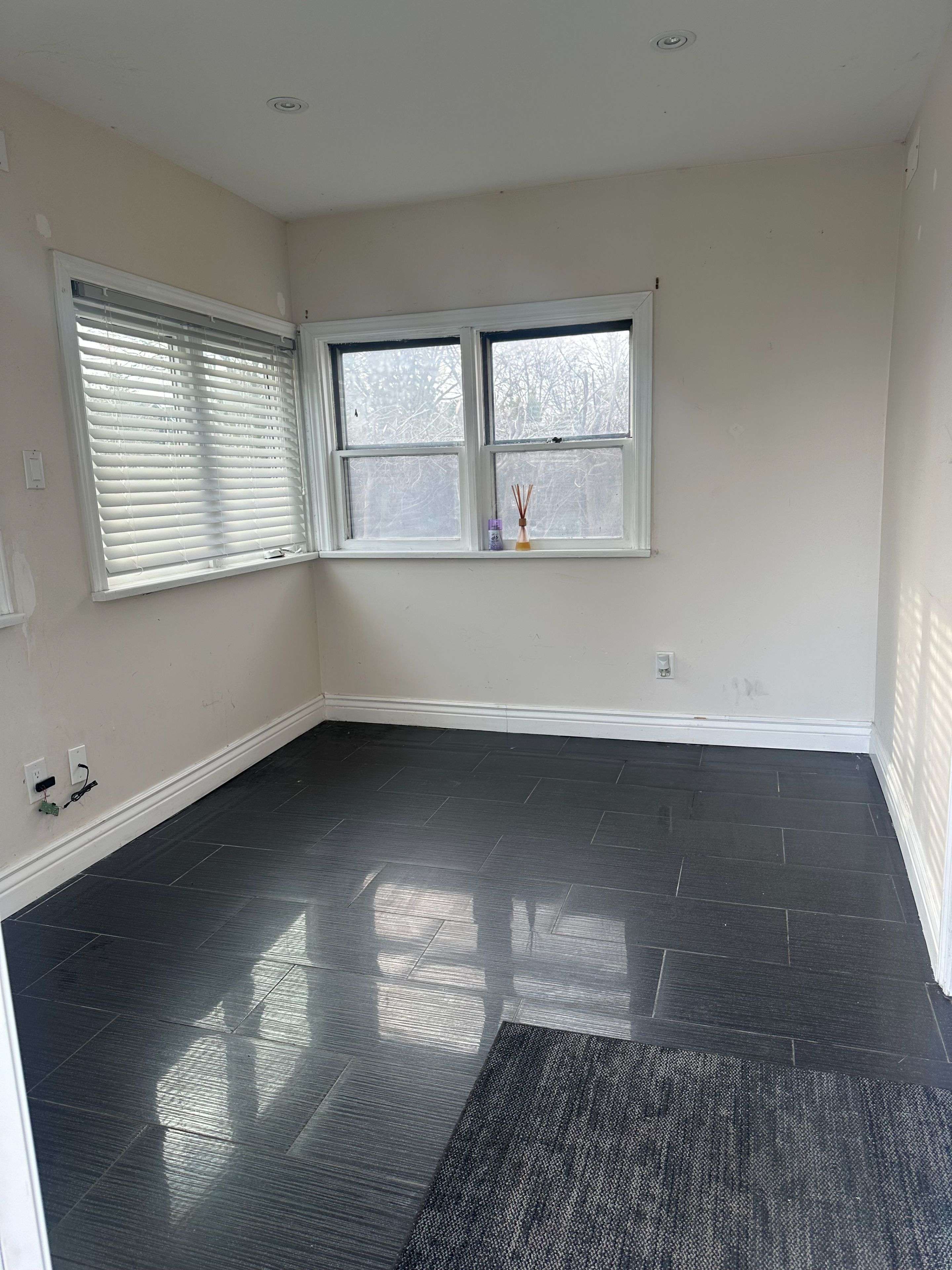 Oshawa, ON L1J 5J1,57 Fernhill BLVD