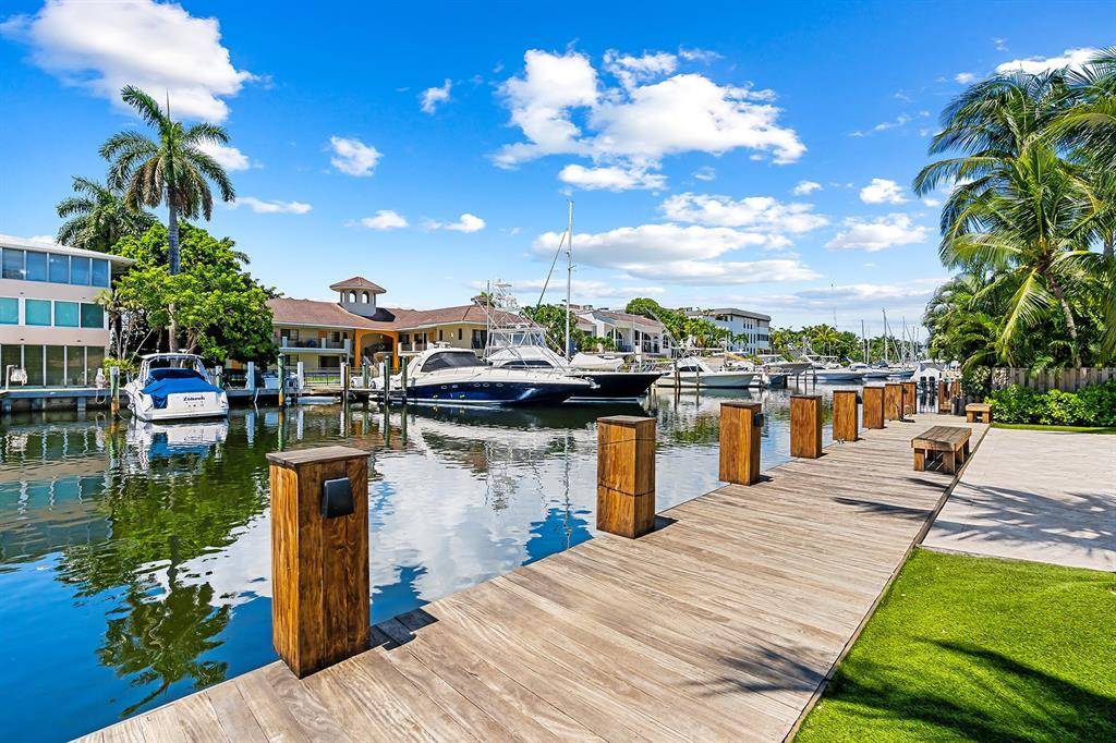 49 Fiesta Way, Fort Lauderdale, FL 33301