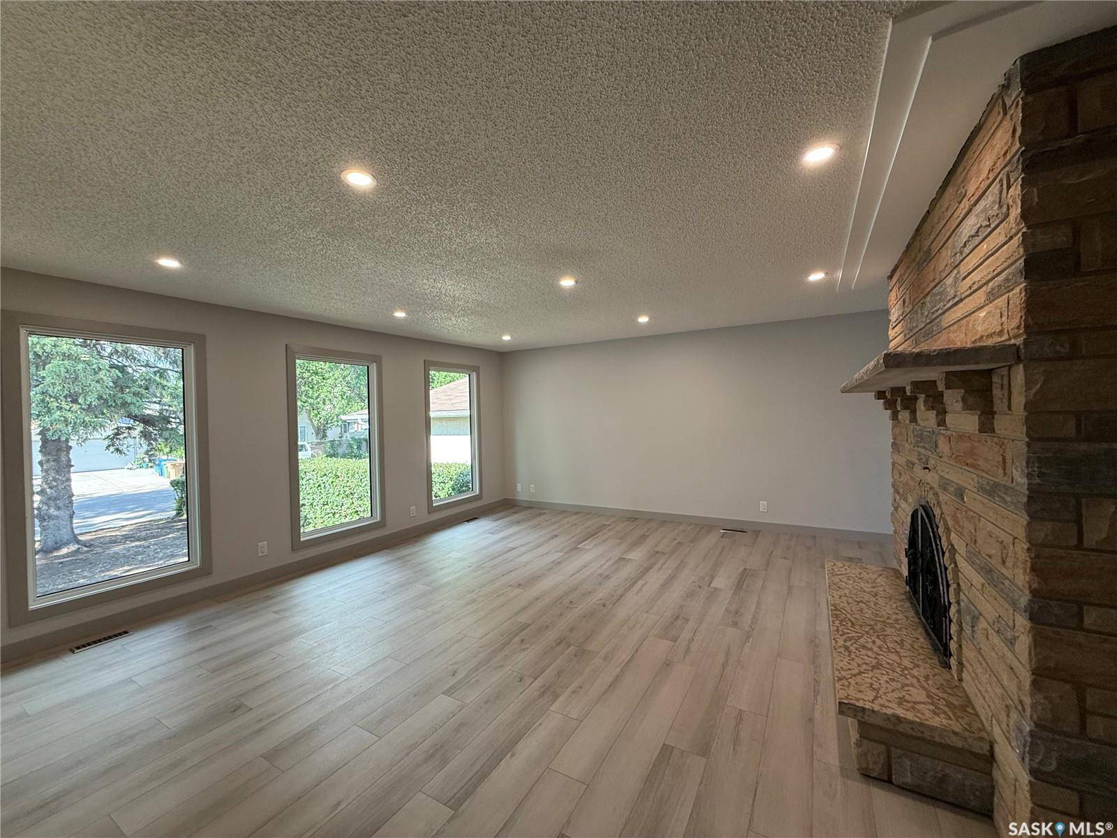 Regina, SK S4T 7C9,59 ANDRE AVENUE
