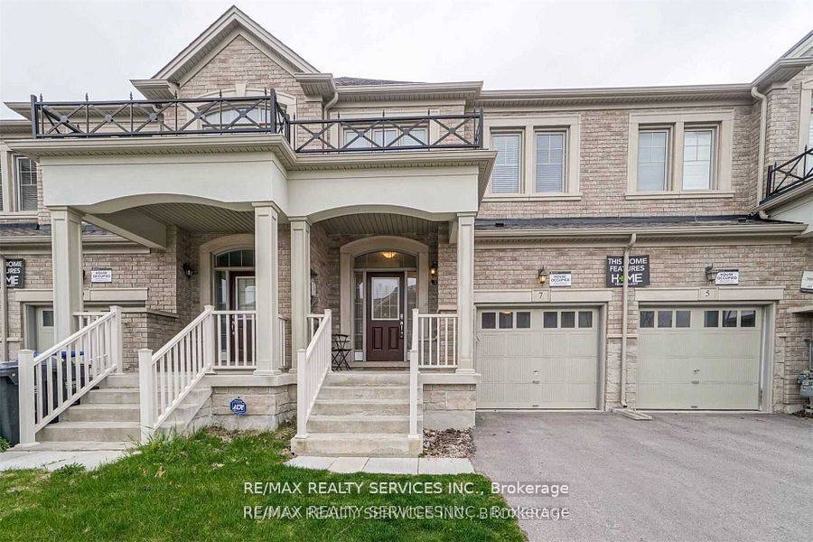 7 Lady Evelyn CRES, Brampton, ON L6Y 6C7