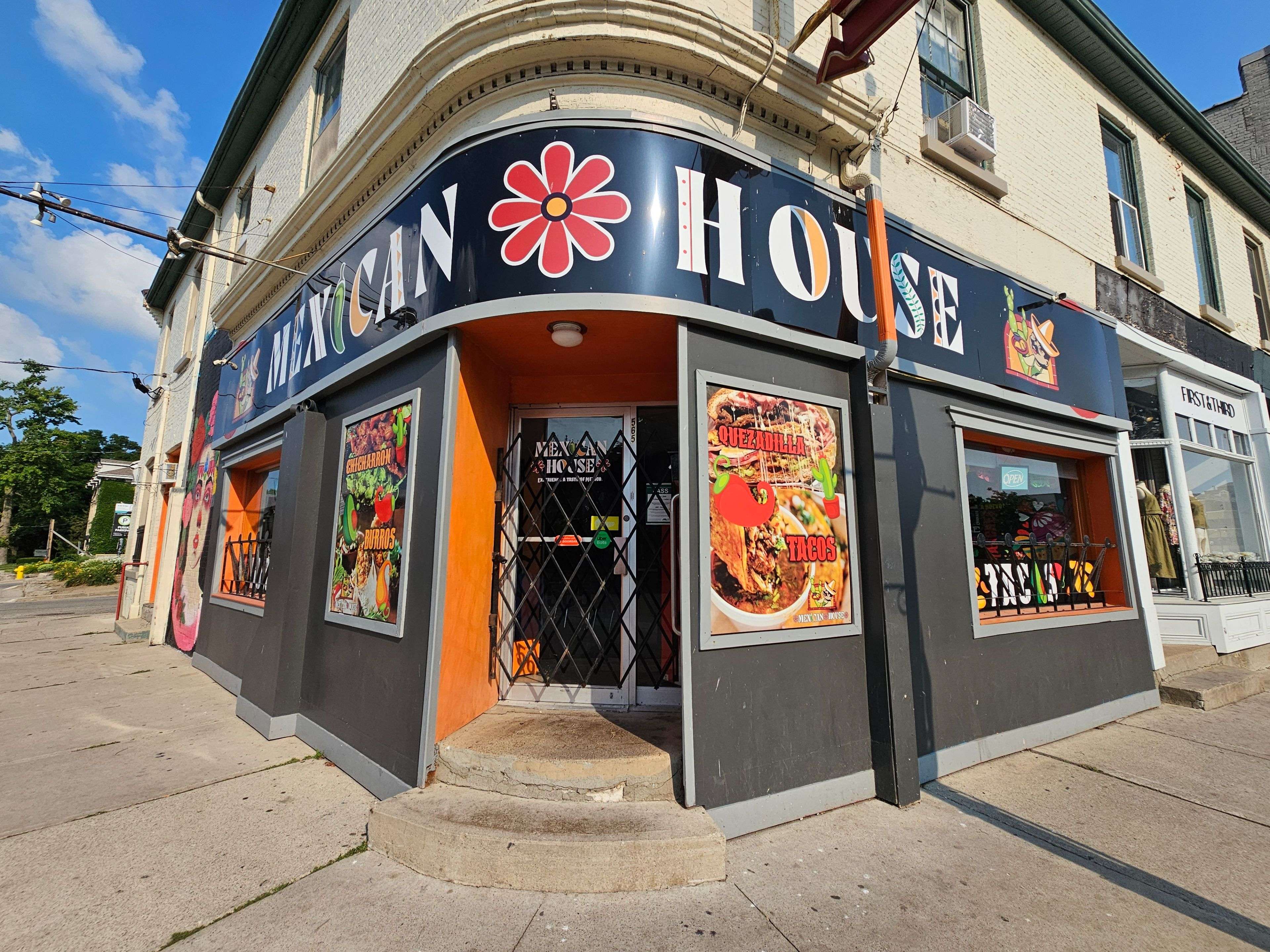 565 Richmond ST, London East, ON N6A 3G2