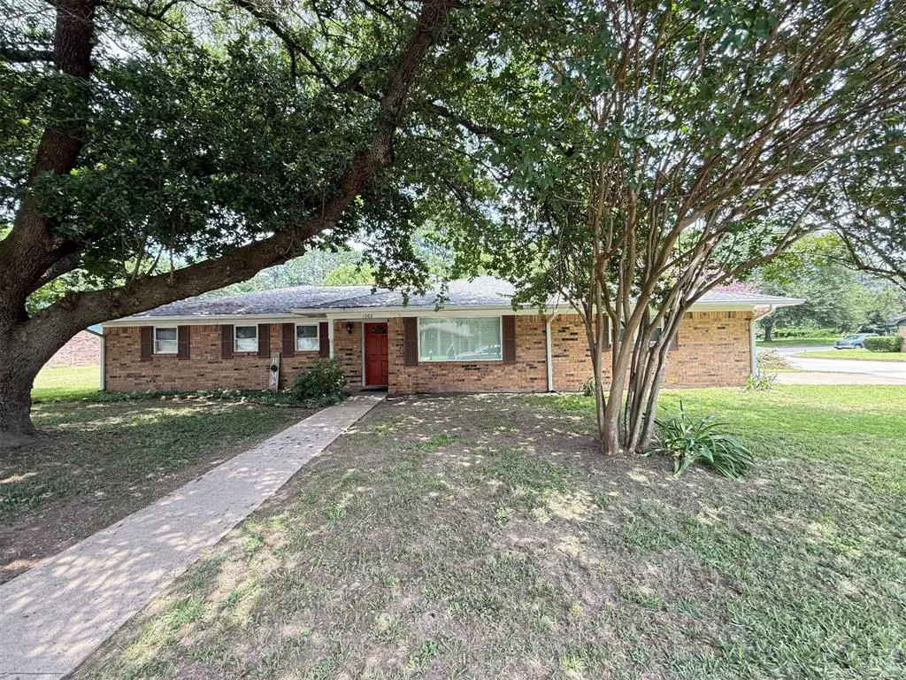 Mineola, TX 75773,1502 Robin Street