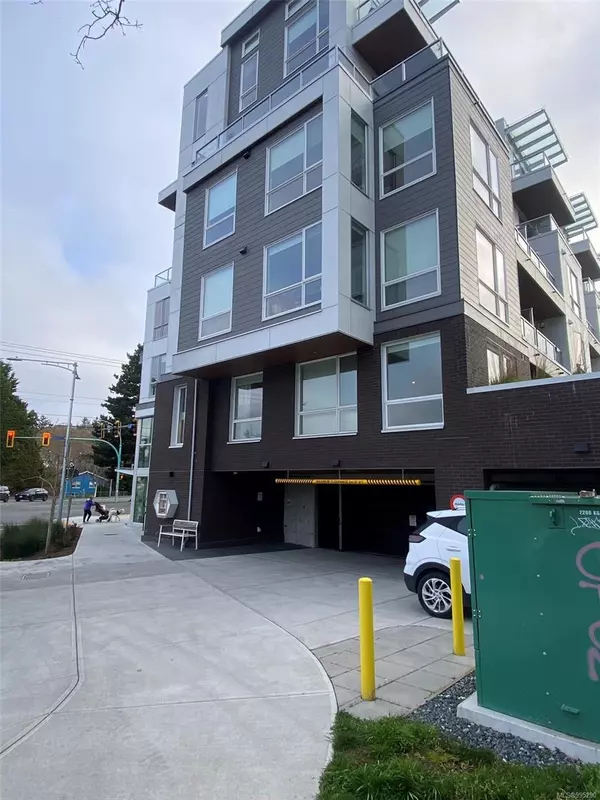 1303 Hillside Ave, Victoria, BC V8T 2B3