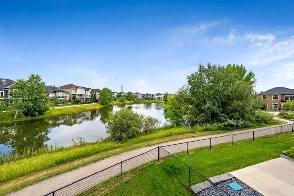 Chestermere, AB T1X 1V7,166 Topaz Gate